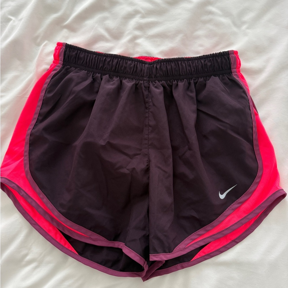 Nike Women’s Purple Coral Tempo Athletic Running Shorts Size Medium